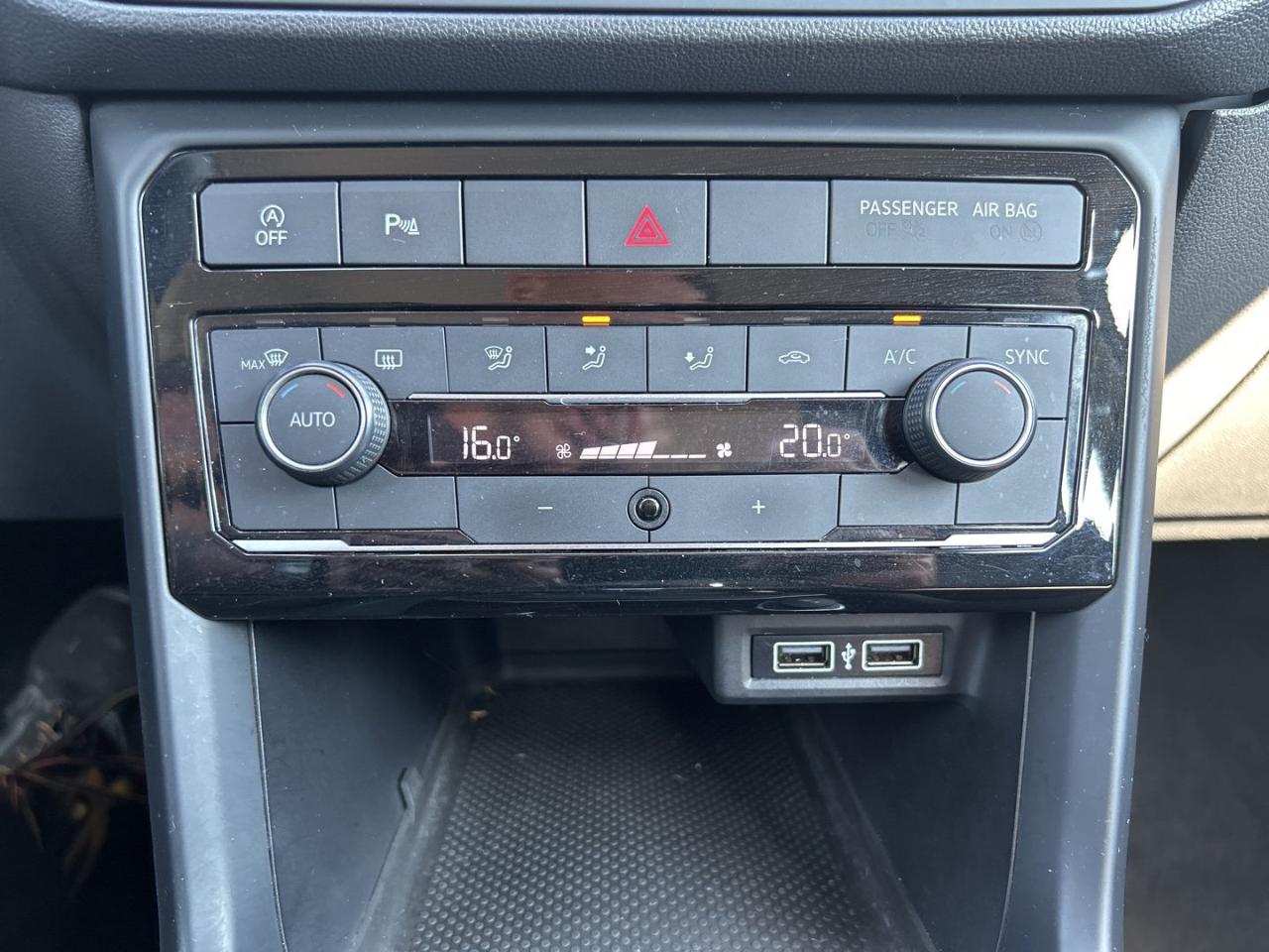 Volkswagen Volkswagen T-Cross usata 9