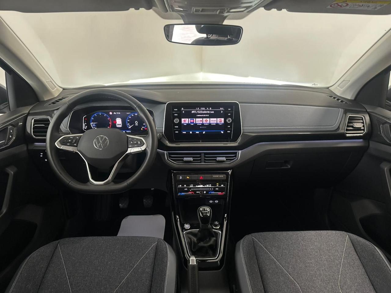 Volkswagen Volkswagen T-Cross usata 1