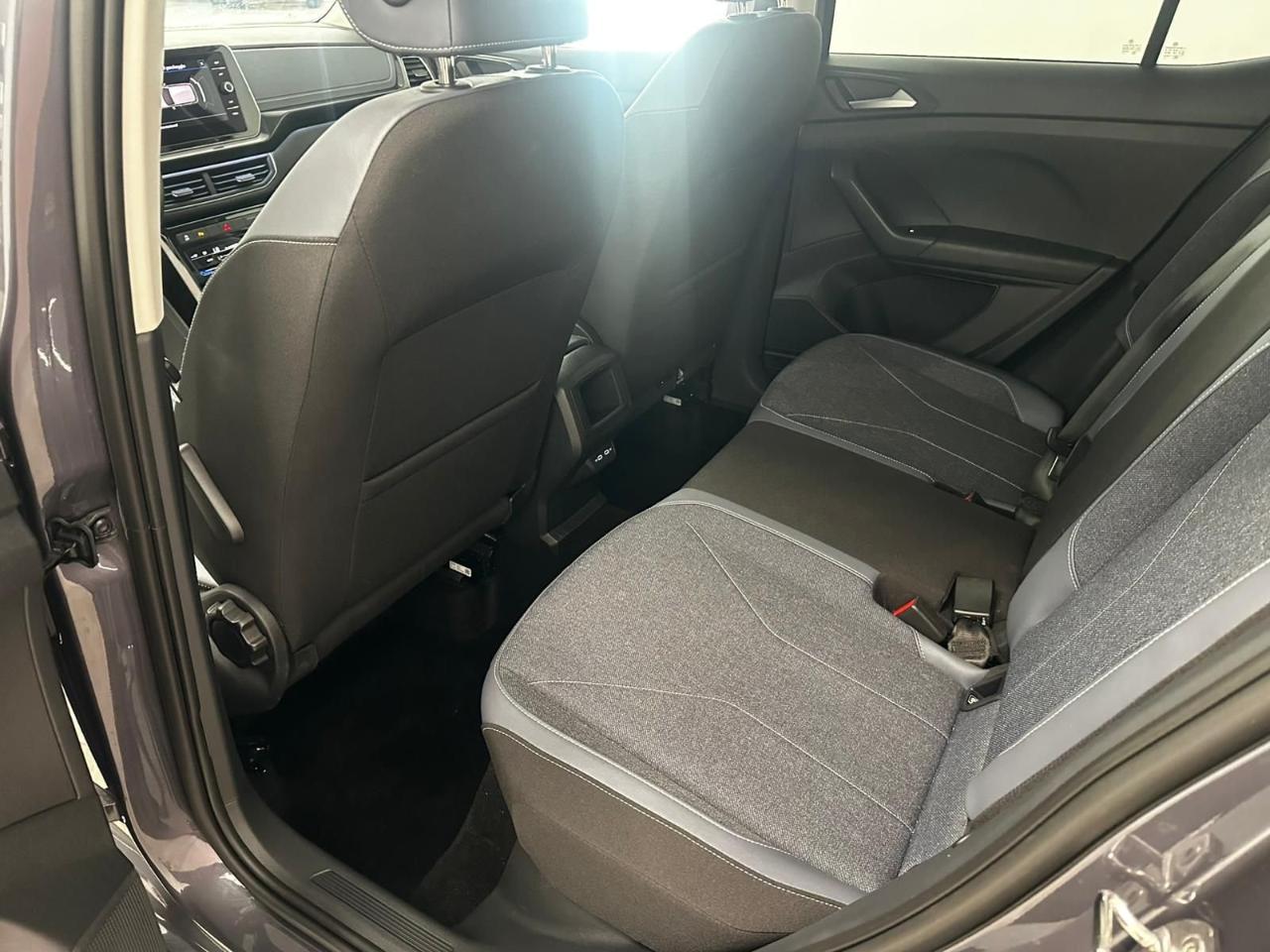 Volkswagen Volkswagen T-Cross usata 3