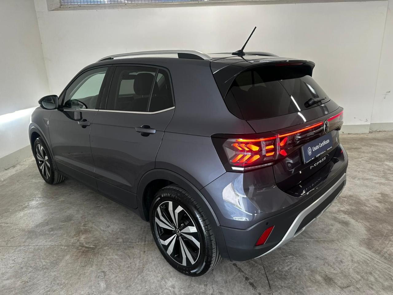 Volkswagen Volkswagen T-Cross usata 12