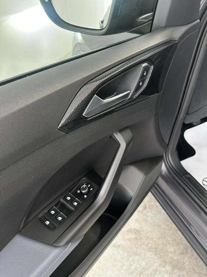 Volkswagen Volkswagen T-Cross usata 15