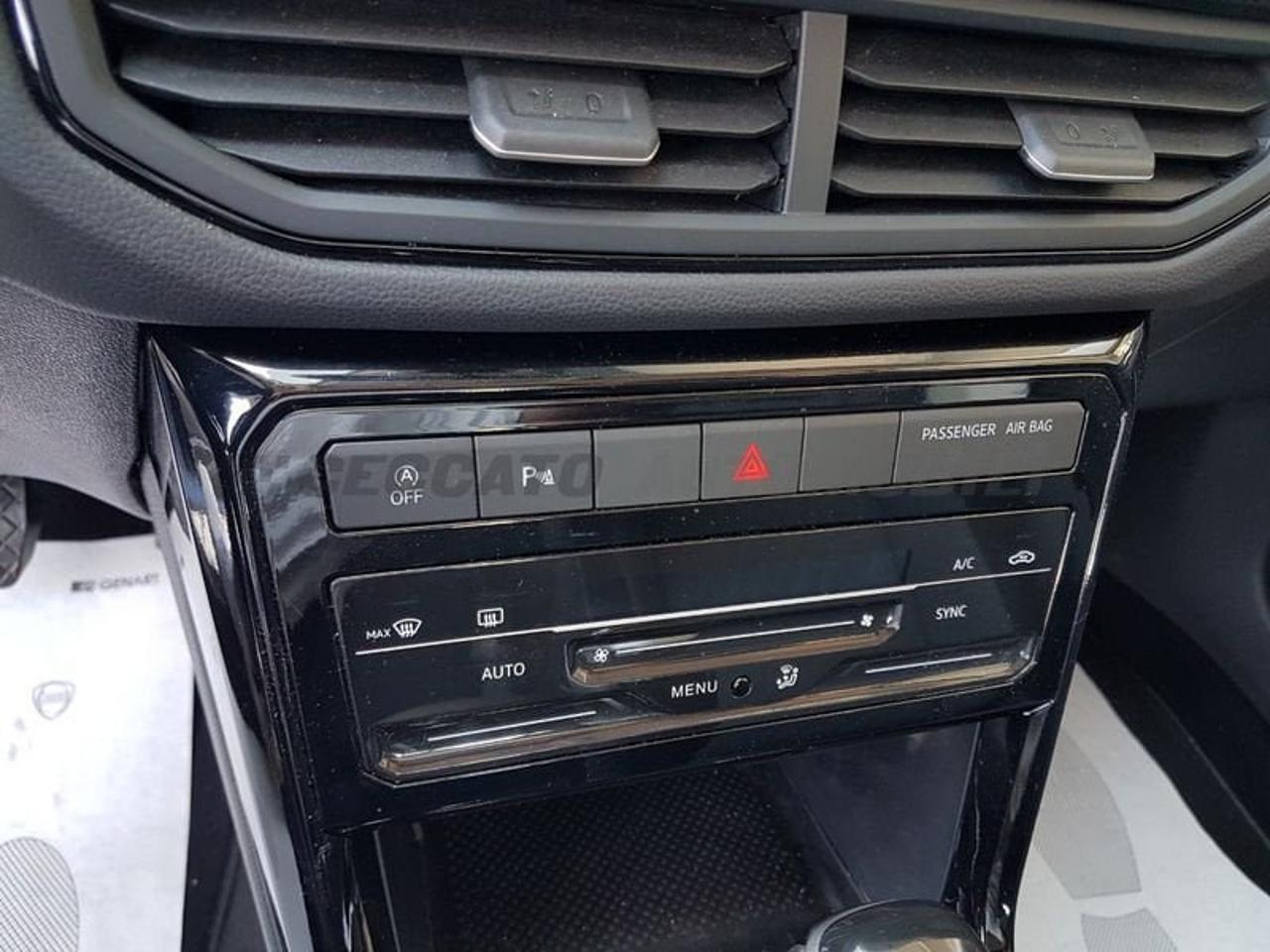 Volkswagen Volkswagen T-Cross usata 1