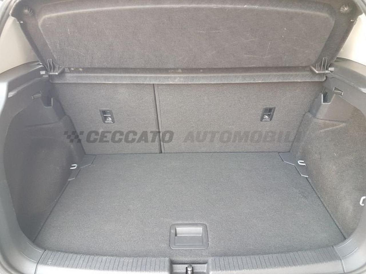 Volkswagen Volkswagen T-Cross usata 6