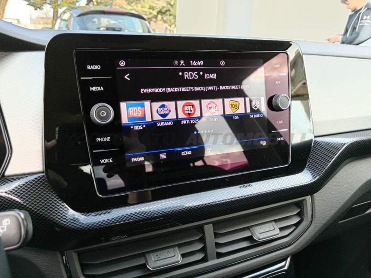 Volkswagen Volkswagen T-Cross usata 23