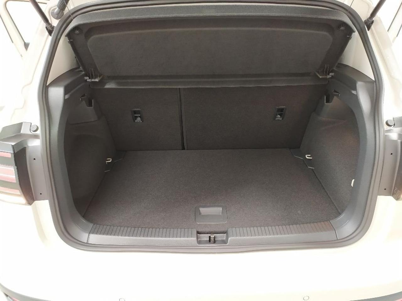 Volkswagen Volkswagen T-Cross usata, con Sistema Keyless