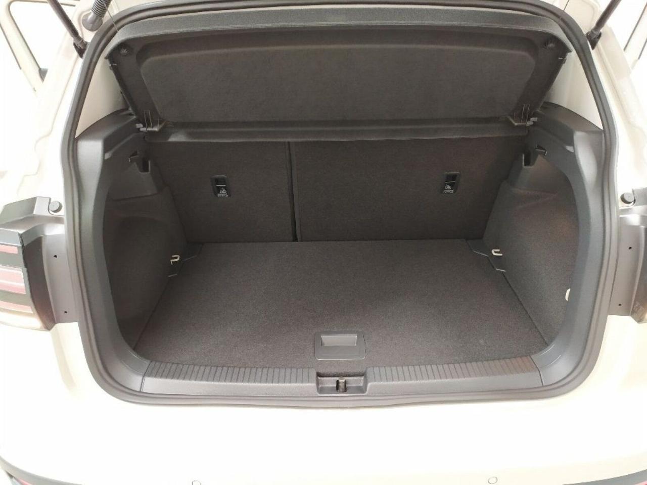 Volkswagen Volkswagen T-Cross usata 12