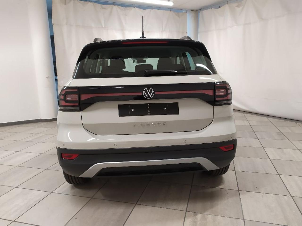 Volkswagen Volkswagen T-Cross usata 16