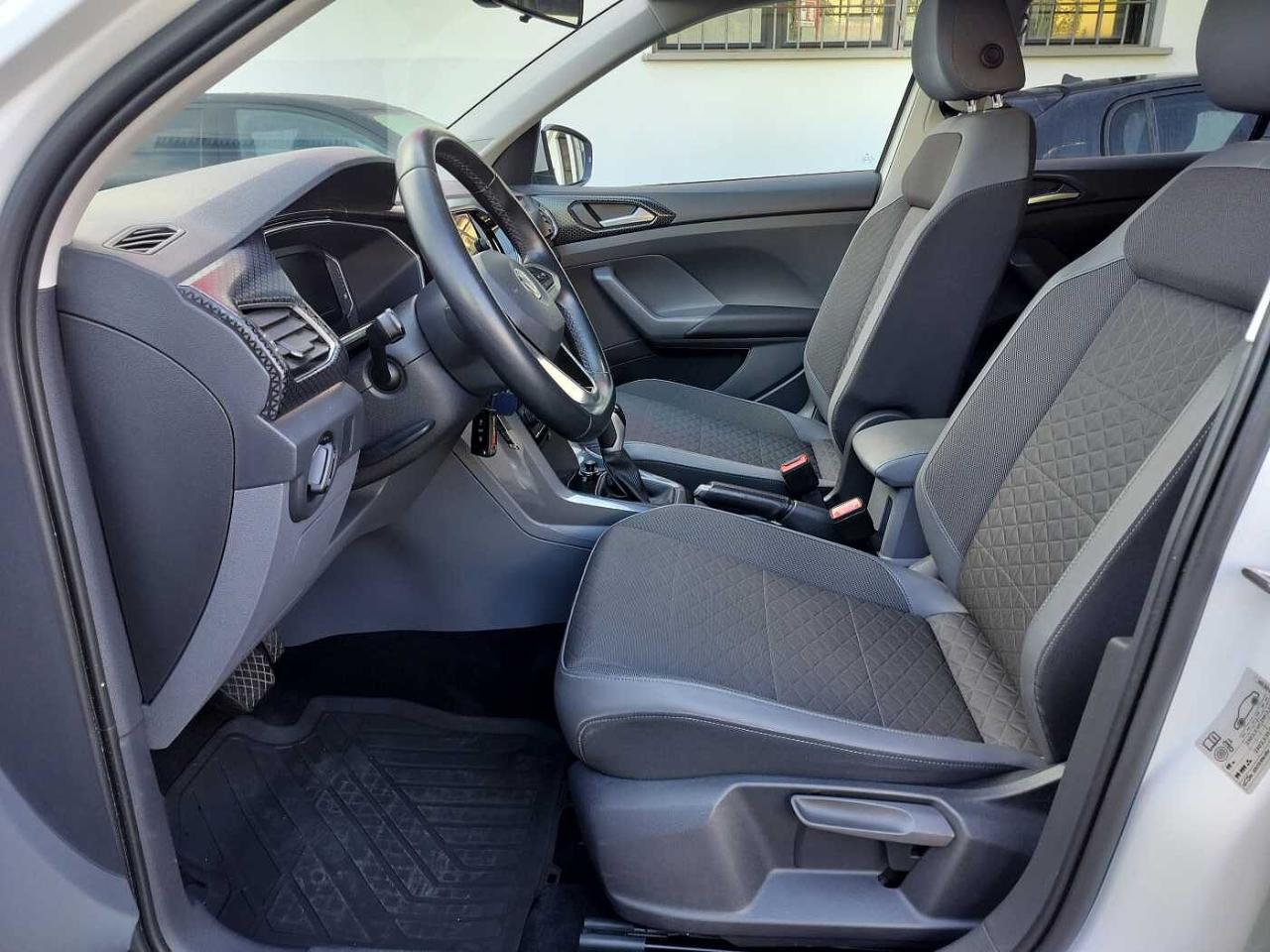 Volkswagen Volkswagen T-Cross usata 16