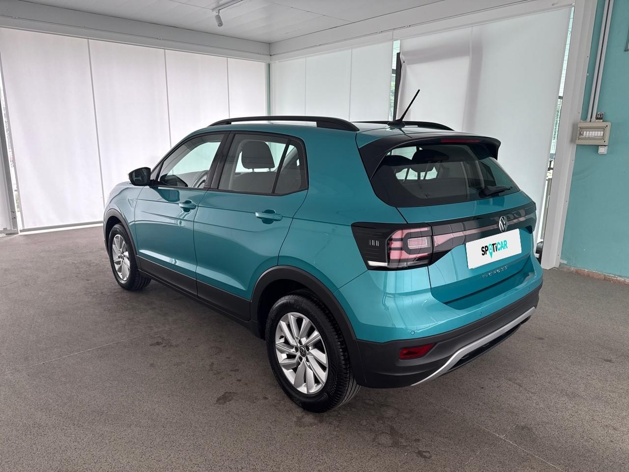 Volkswagen Volkswagen T-Cross usata 18