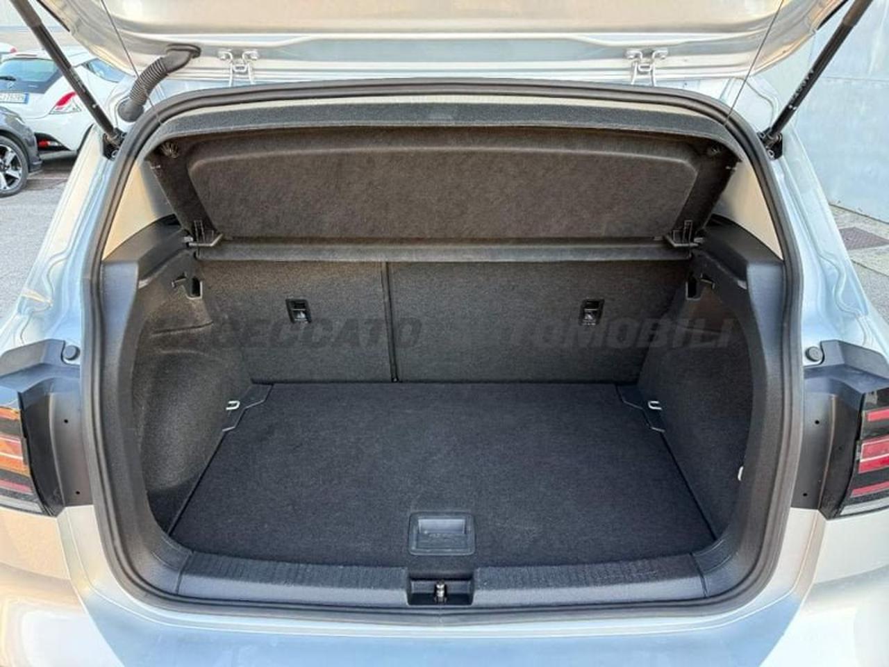 Volkswagen Volkswagen T-Cross usata, con Isofix