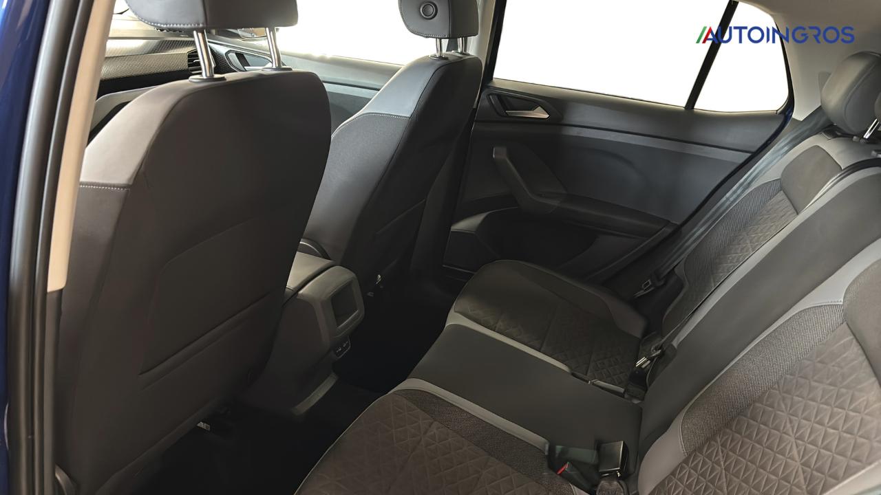 Volkswagen Volkswagen T-Cross usata 4
