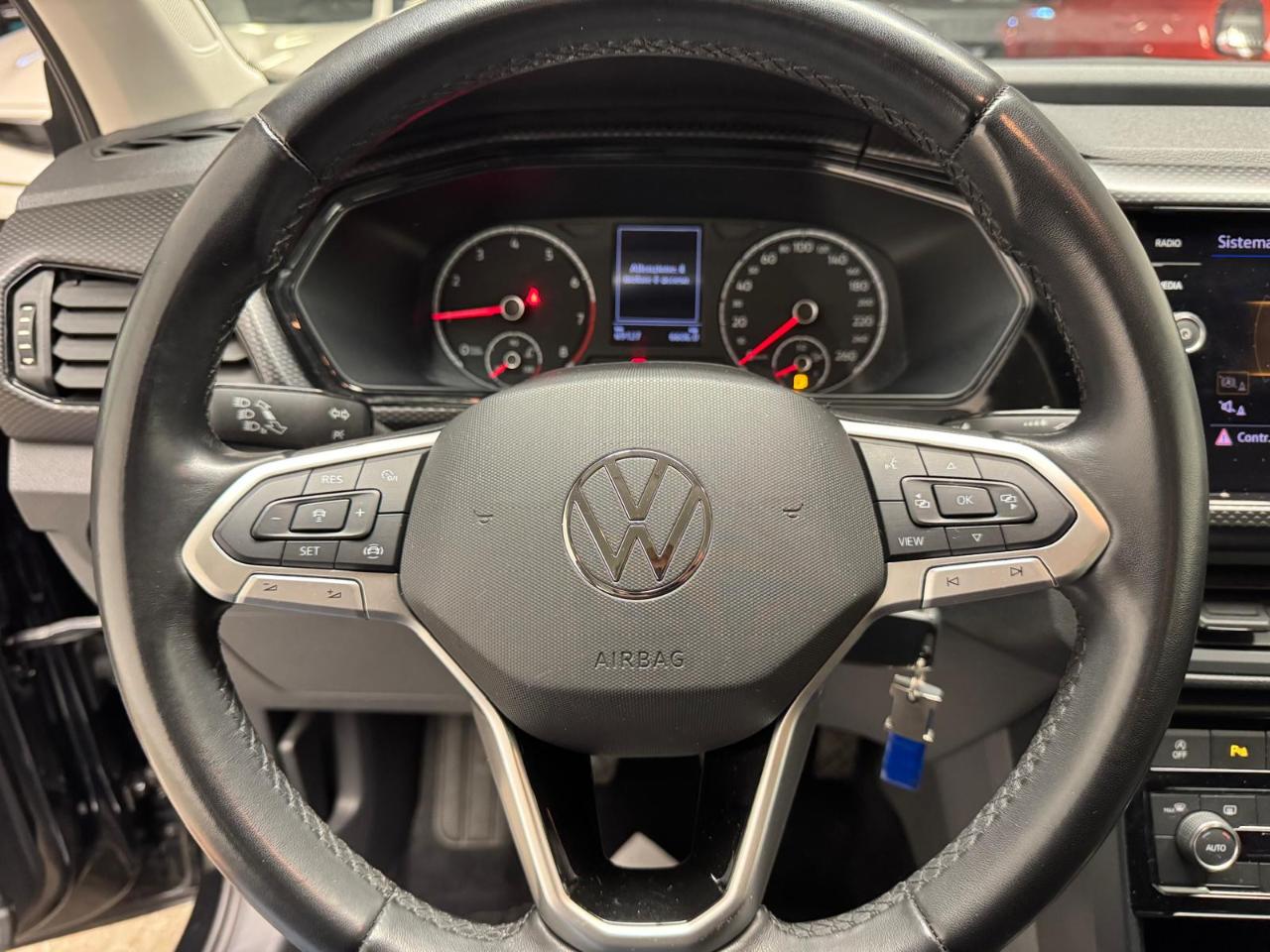 Volkswagen Volkswagen T-Cross usata 2