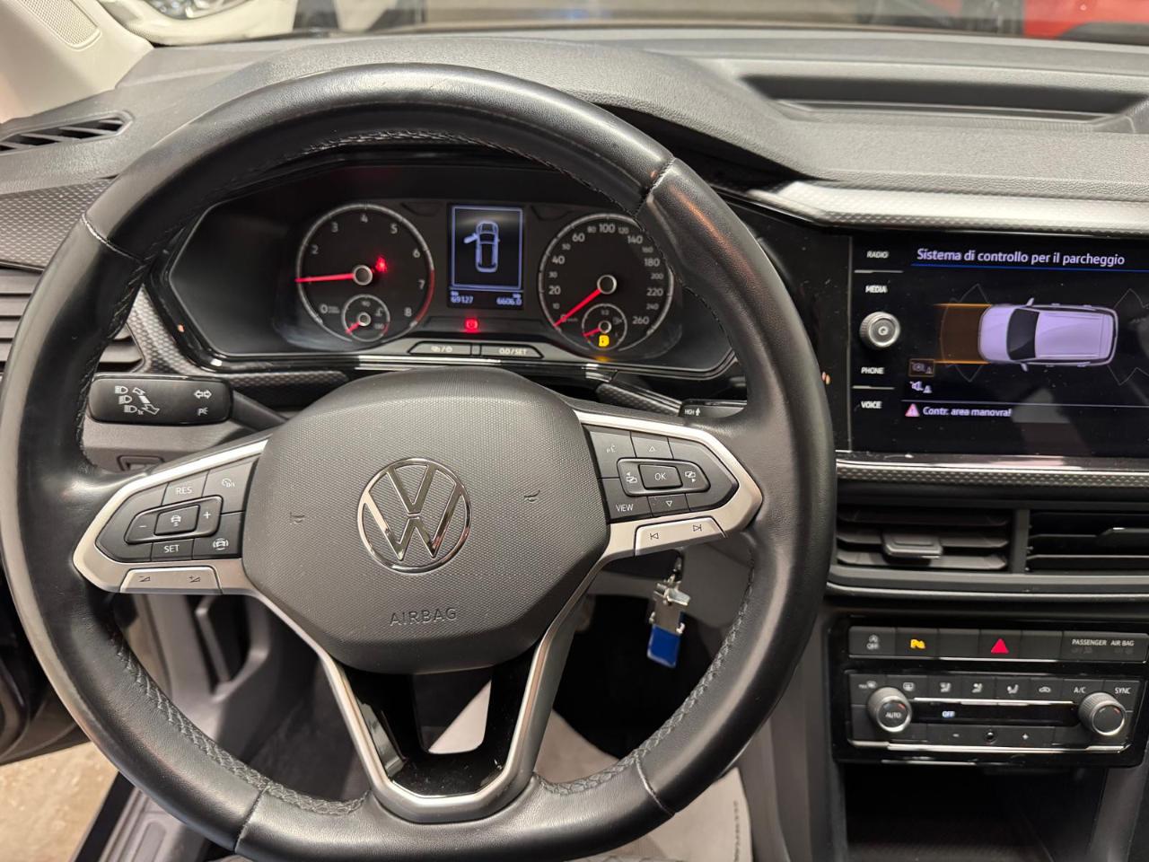 Volkswagen Volkswagen T-Cross usata 8