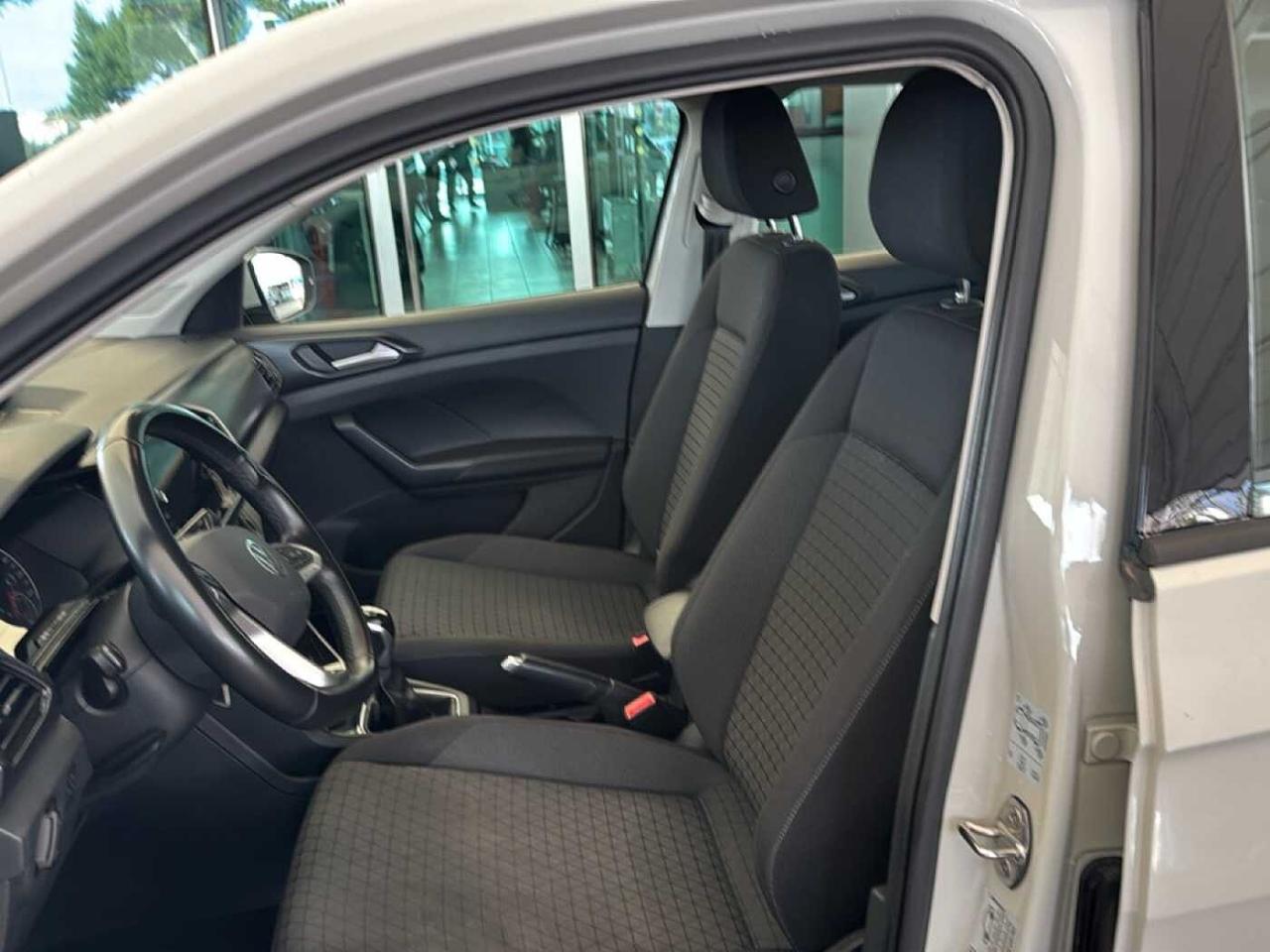 Volkswagen Volkswagen T-Cross usata 3