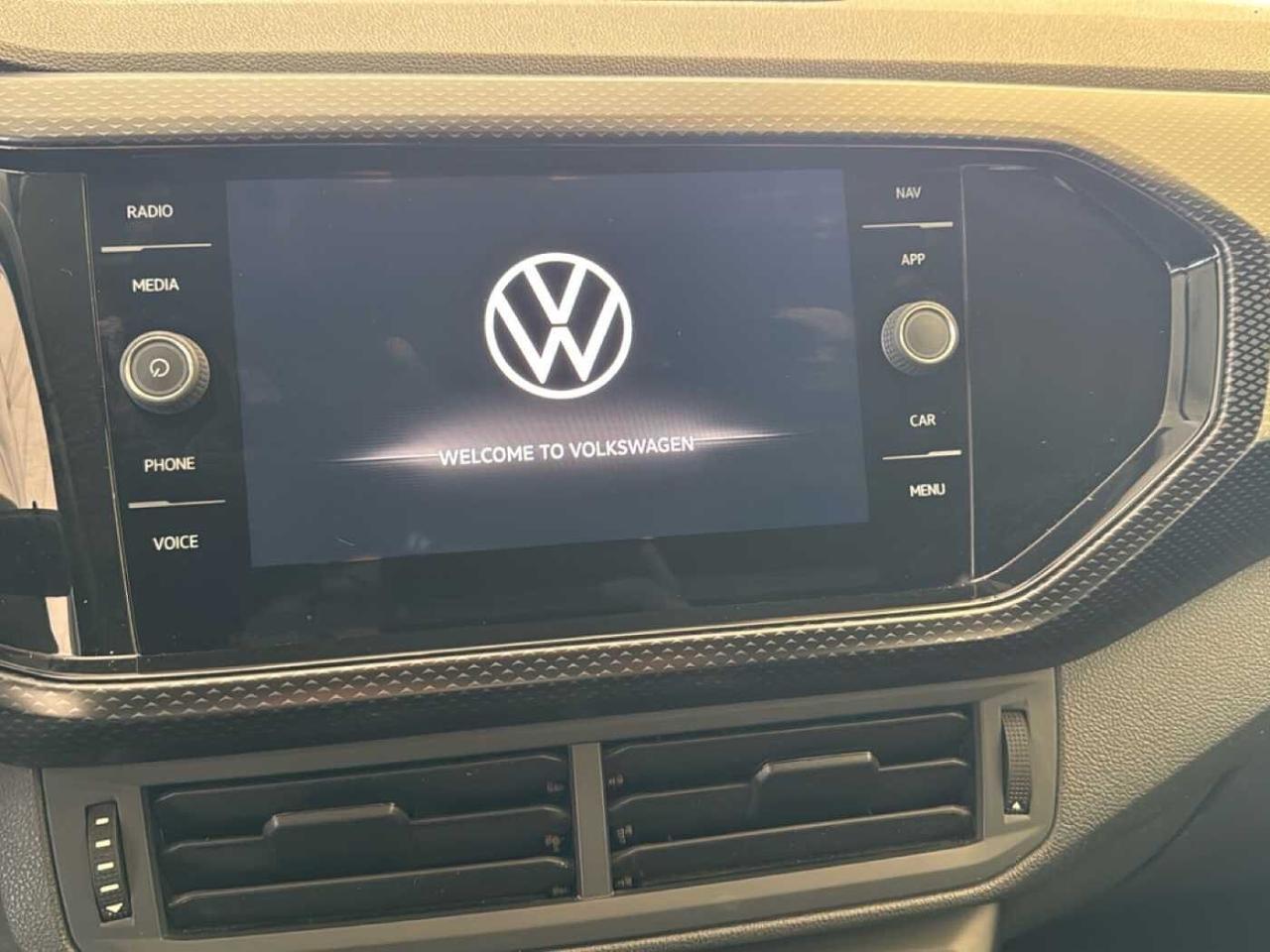 Volkswagen Volkswagen T-Cross usata 6