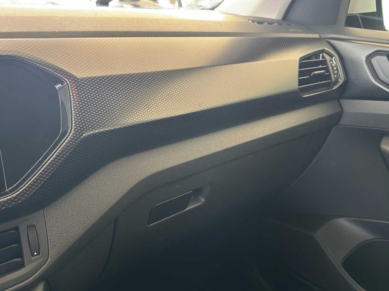 Volkswagen Volkswagen T-Cross usata 10