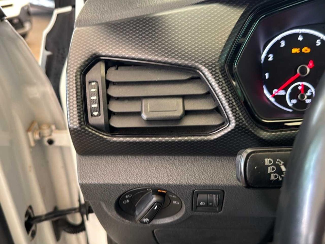 Volkswagen Volkswagen T-Cross usata 7