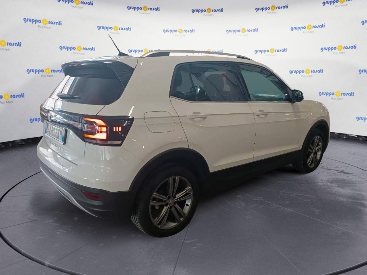 Volkswagen Volkswagen T-Cross usata 17