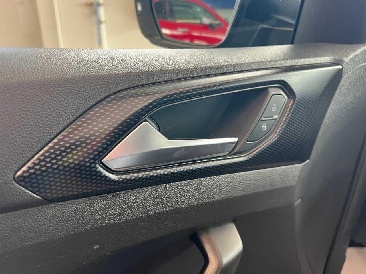 Volkswagen Volkswagen T-Cross usata 4