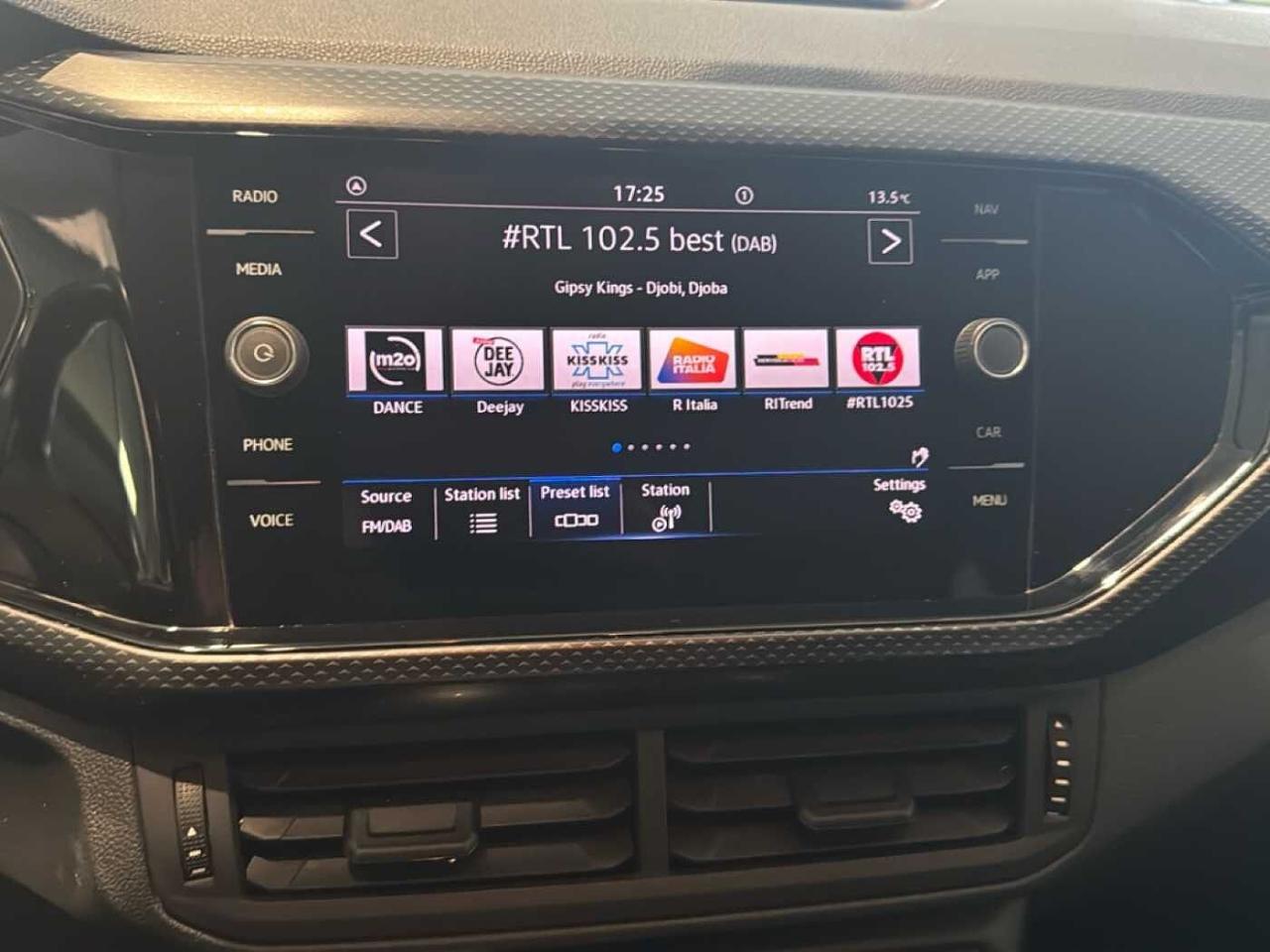 Volkswagen Volkswagen T-Cross usata 6