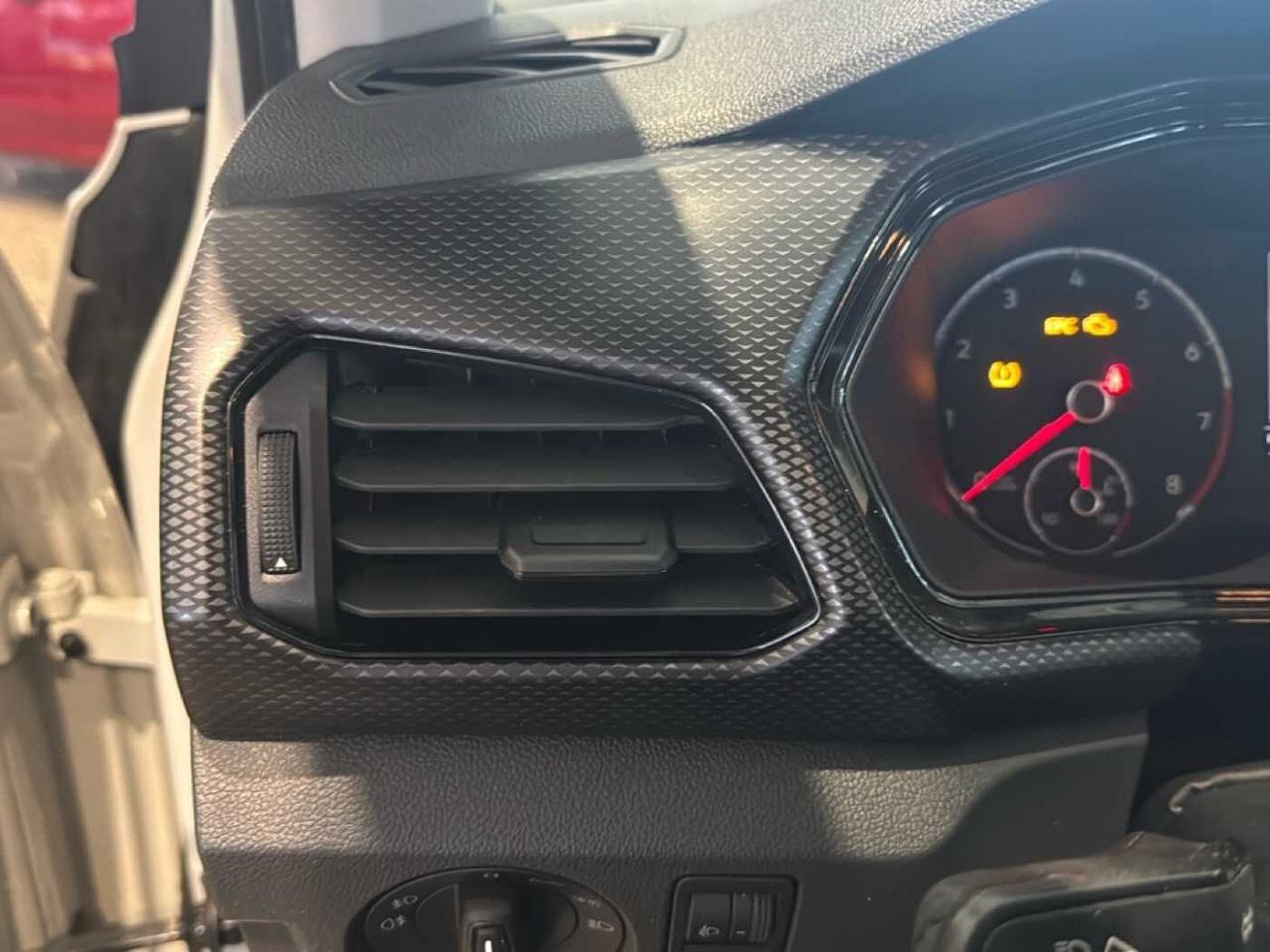 Volkswagen Volkswagen T-Cross usata 7