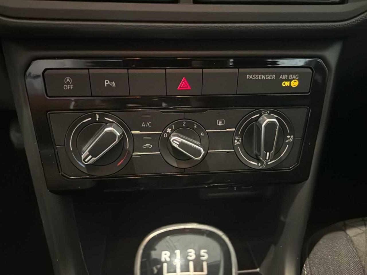 Volkswagen Volkswagen T-Cross usata 9