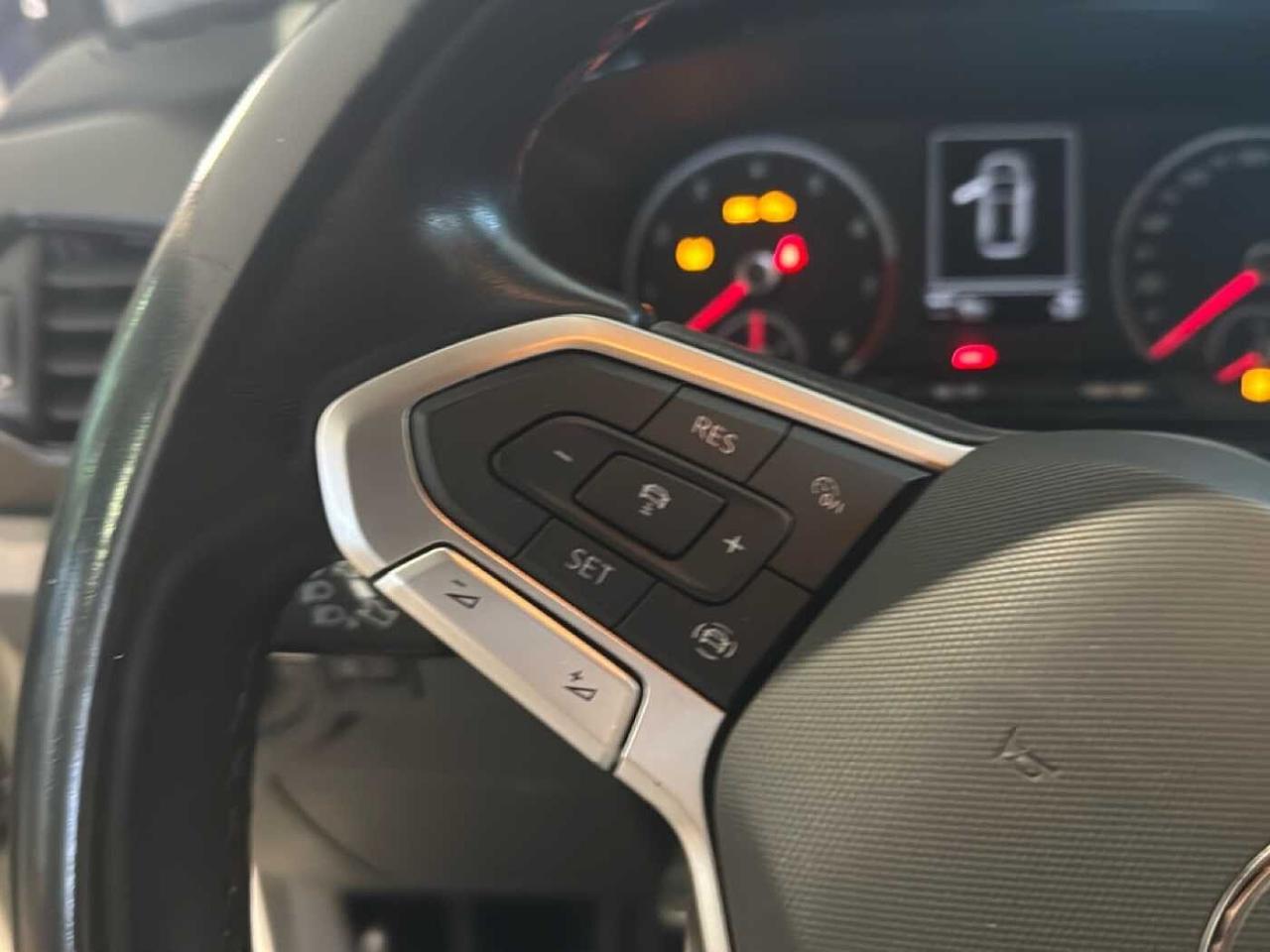 Volkswagen Volkswagen T-Cross usata 12