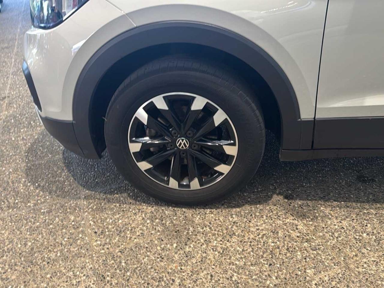 Volkswagen Volkswagen T-Cross usata 15