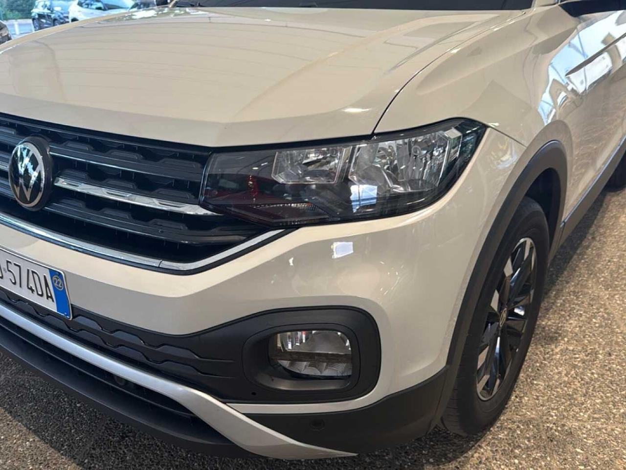 Volkswagen Volkswagen T-Cross usata 16
