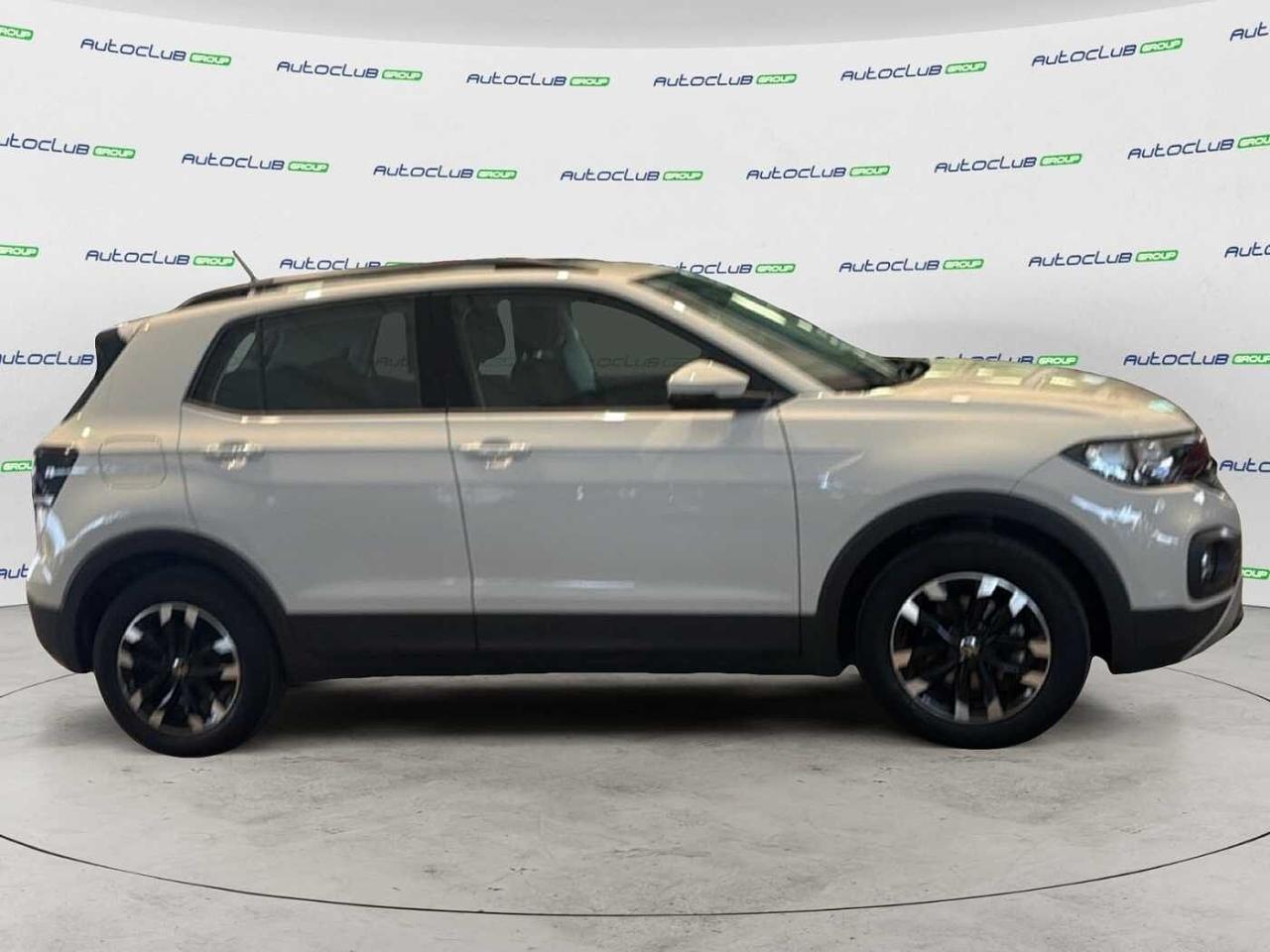 Volkswagen Volkswagen T-Cross usata 18