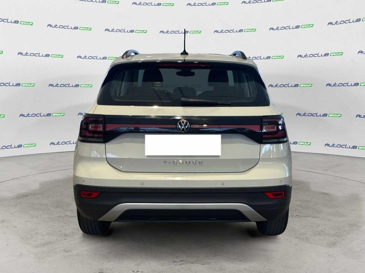 Volkswagen Volkswagen T-Cross usata 19