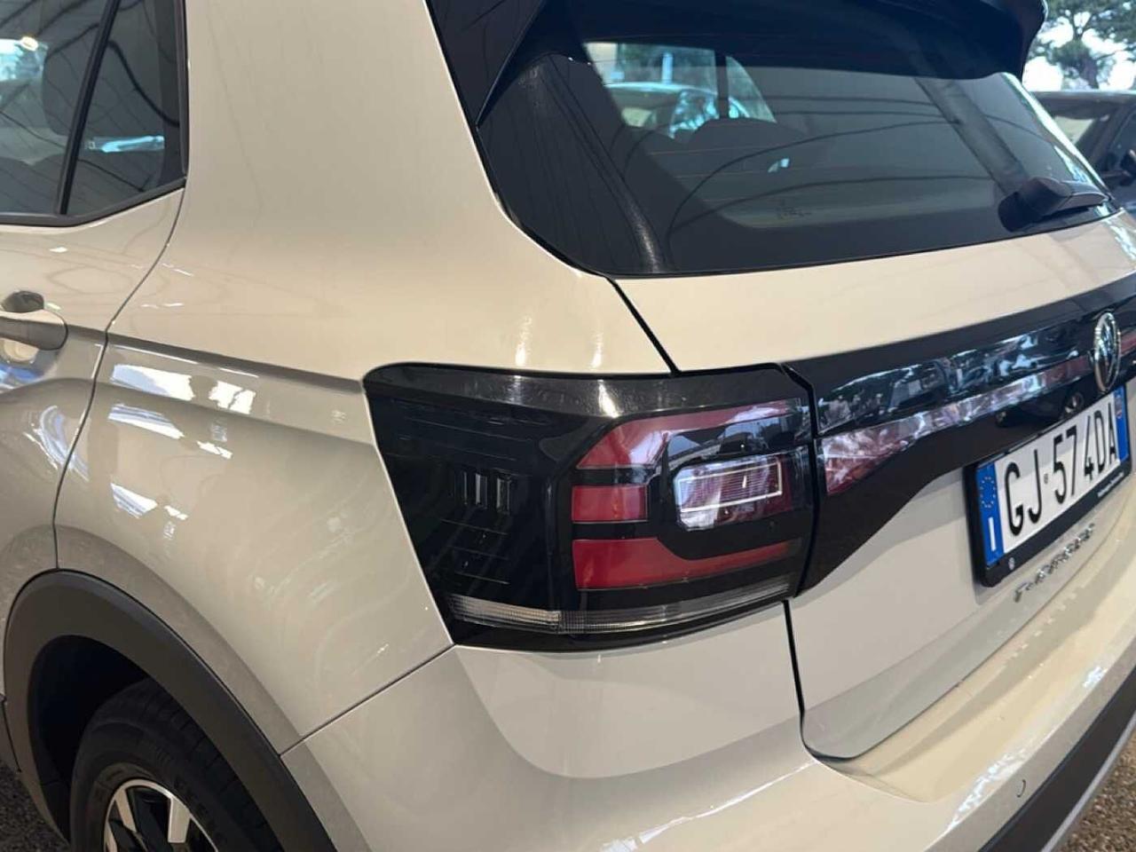 Volkswagen Volkswagen T-Cross usata 21