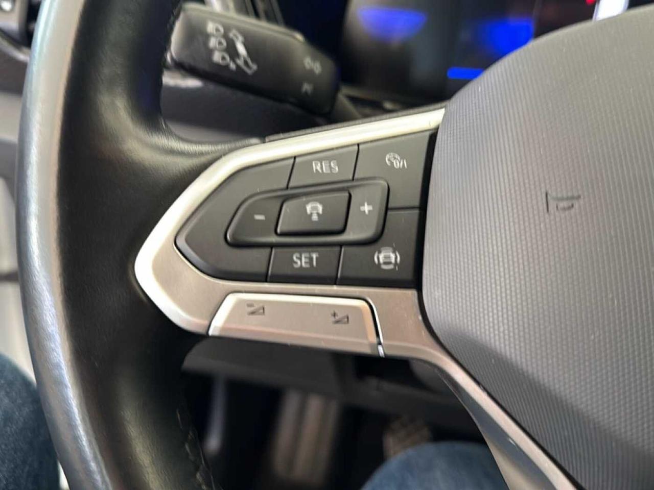 Volkswagen Volkswagen T-Cross usata 12