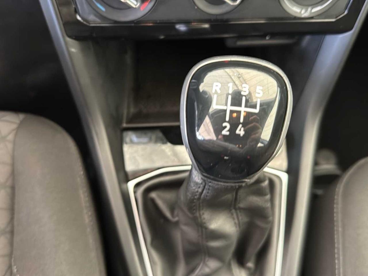 Volkswagen Volkswagen T-Cross usata 5