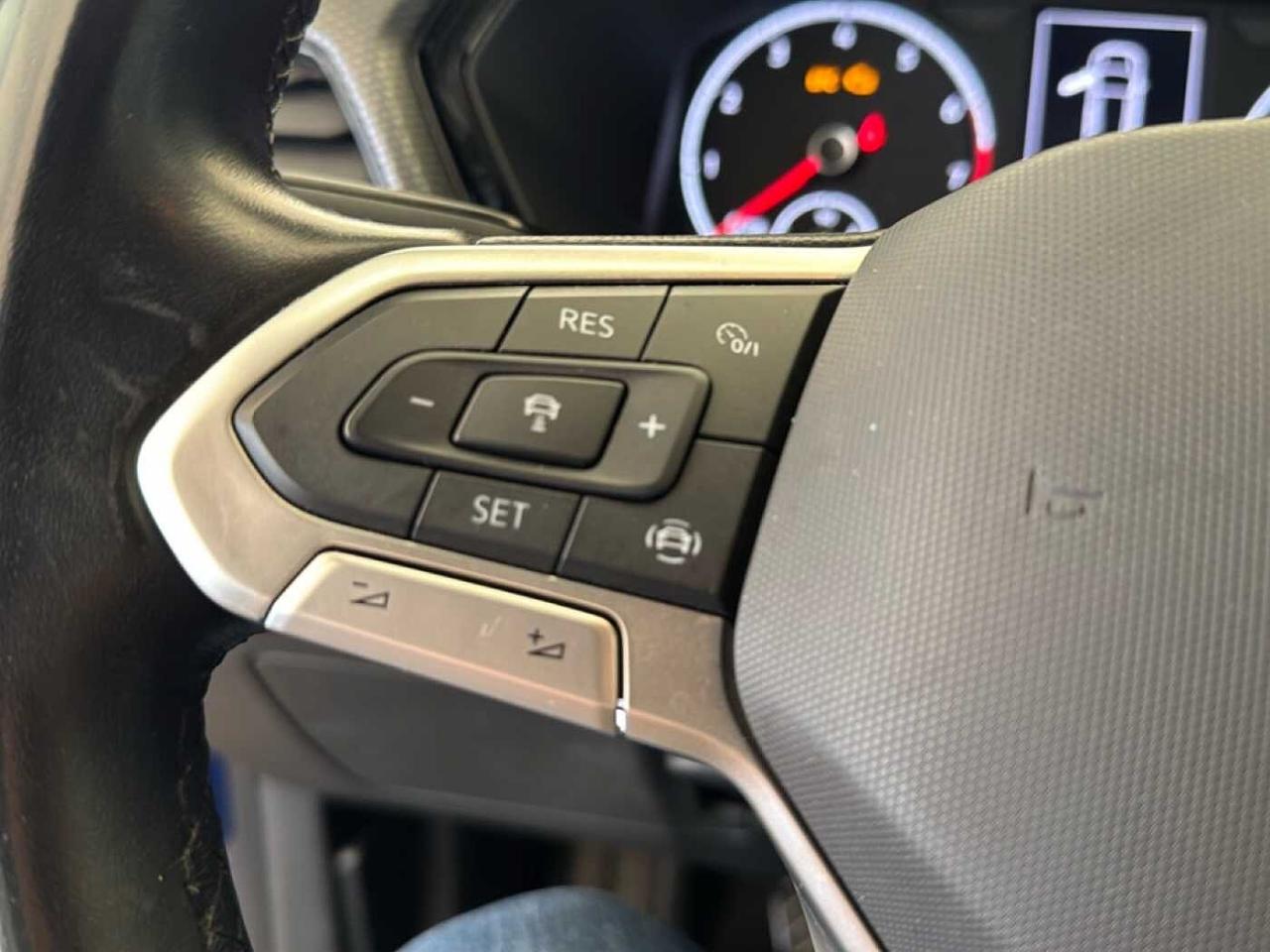 Volkswagen Volkswagen T-Cross usata 12