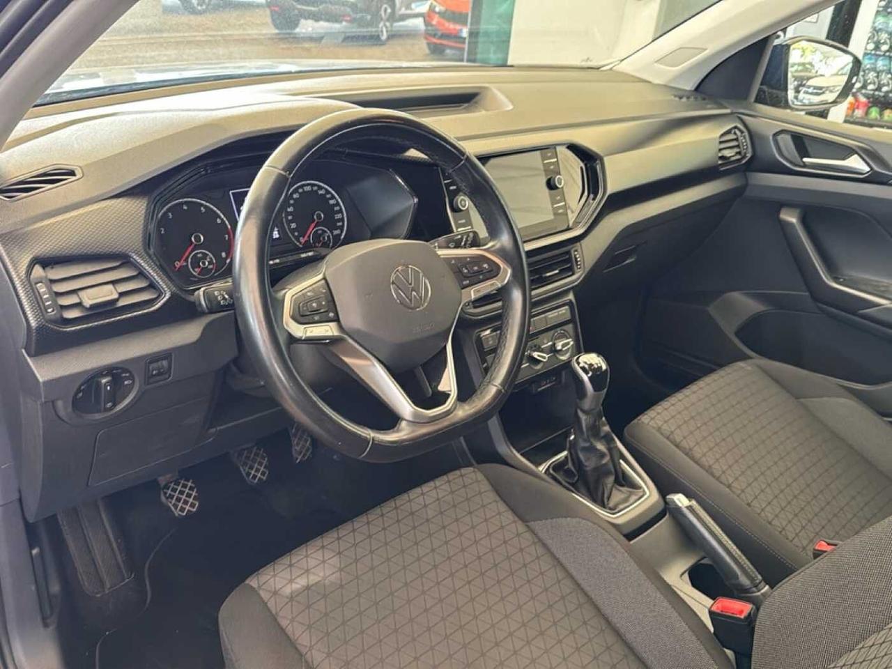 Volkswagen Volkswagen T-Cross usata 23