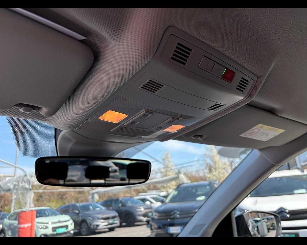 Volkswagen Volkswagen T-Cross usata 16