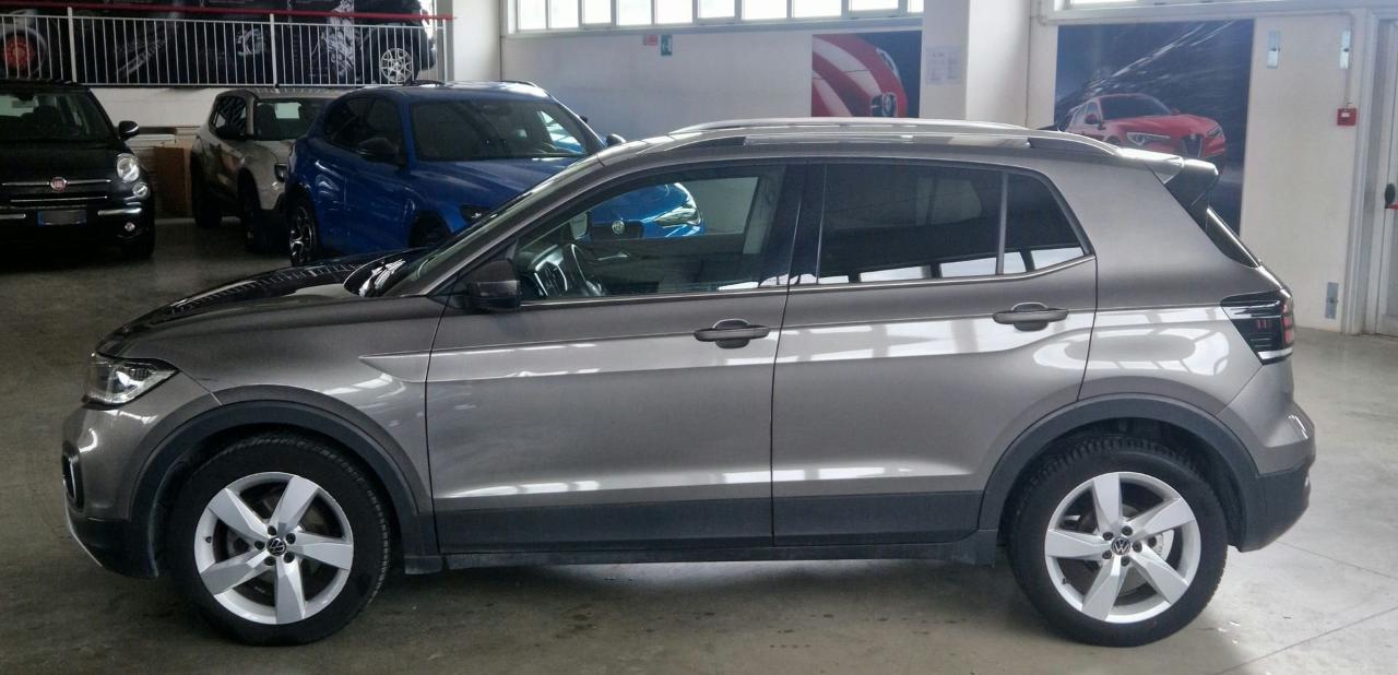 Volkswagen Volkswagen T-Cross usata 14