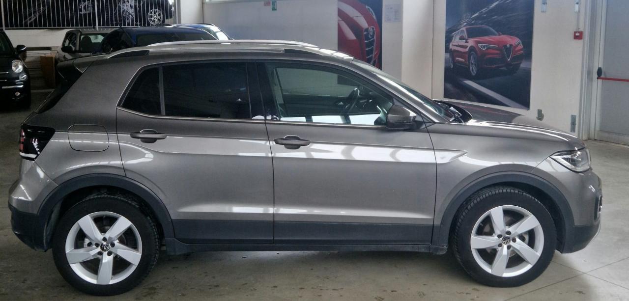 Volkswagen Volkswagen T-Cross usata 17