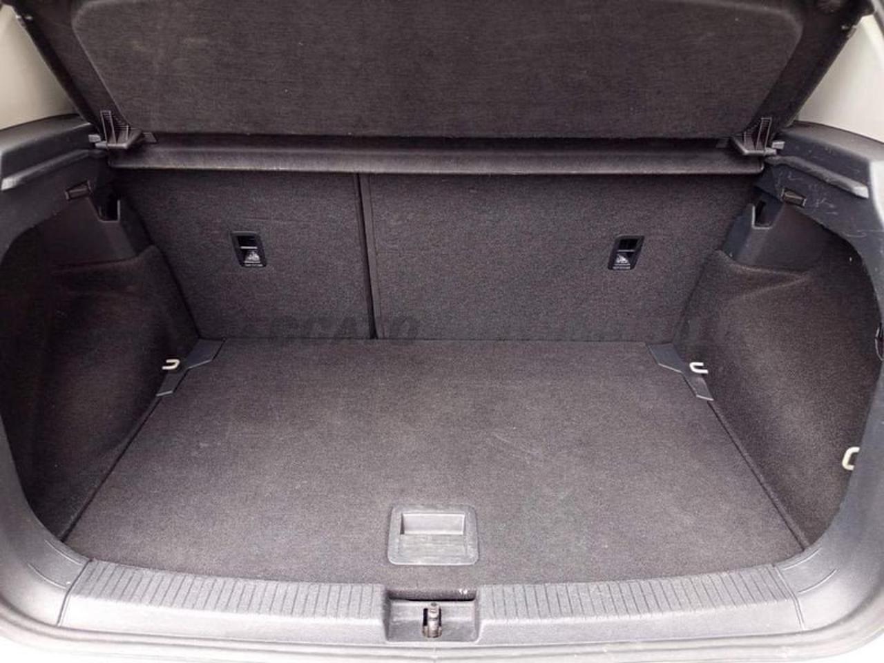 Volkswagen Volkswagen T-Cross usata 5