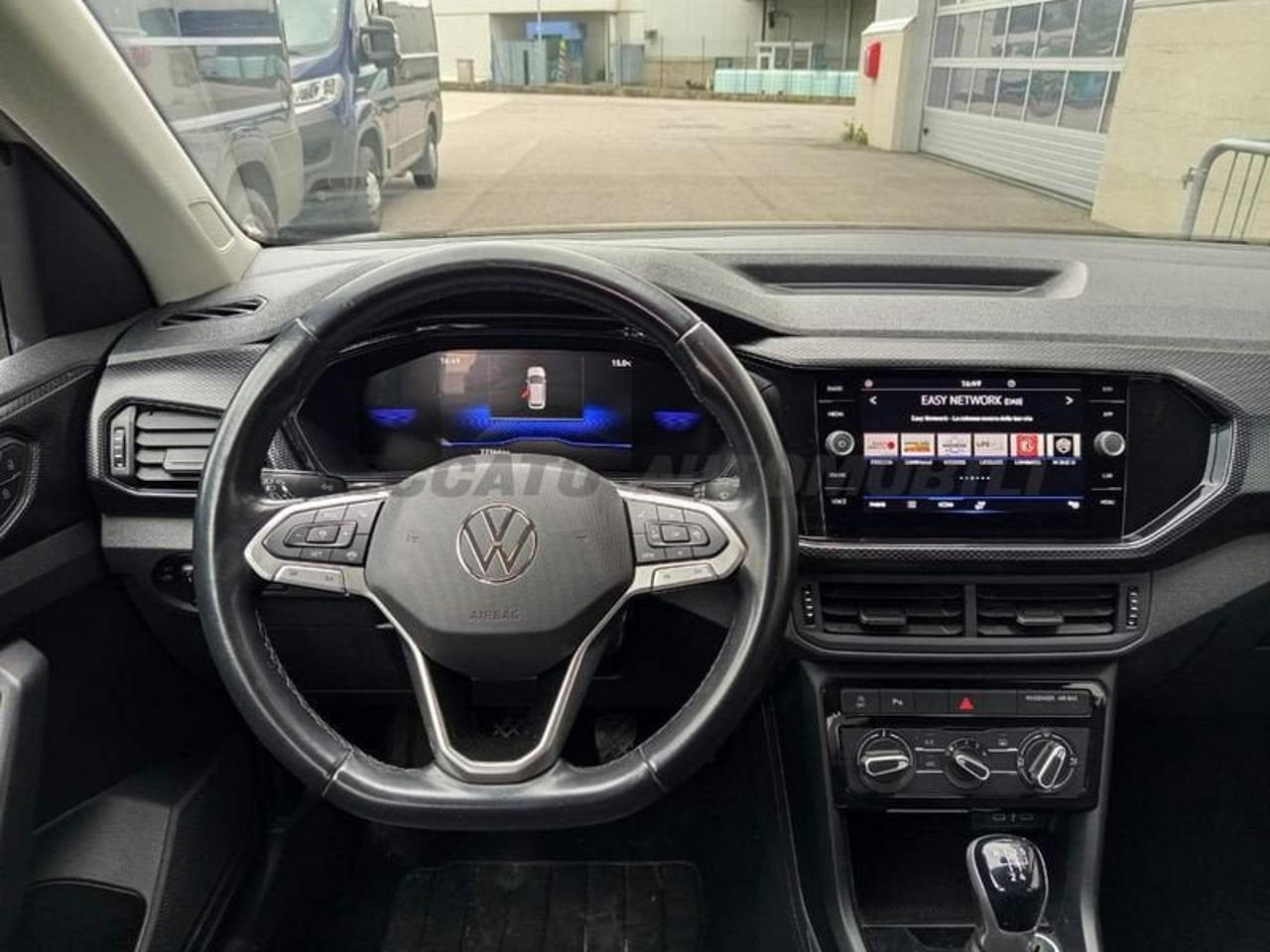 Volkswagen Volkswagen T-Cross usata 18