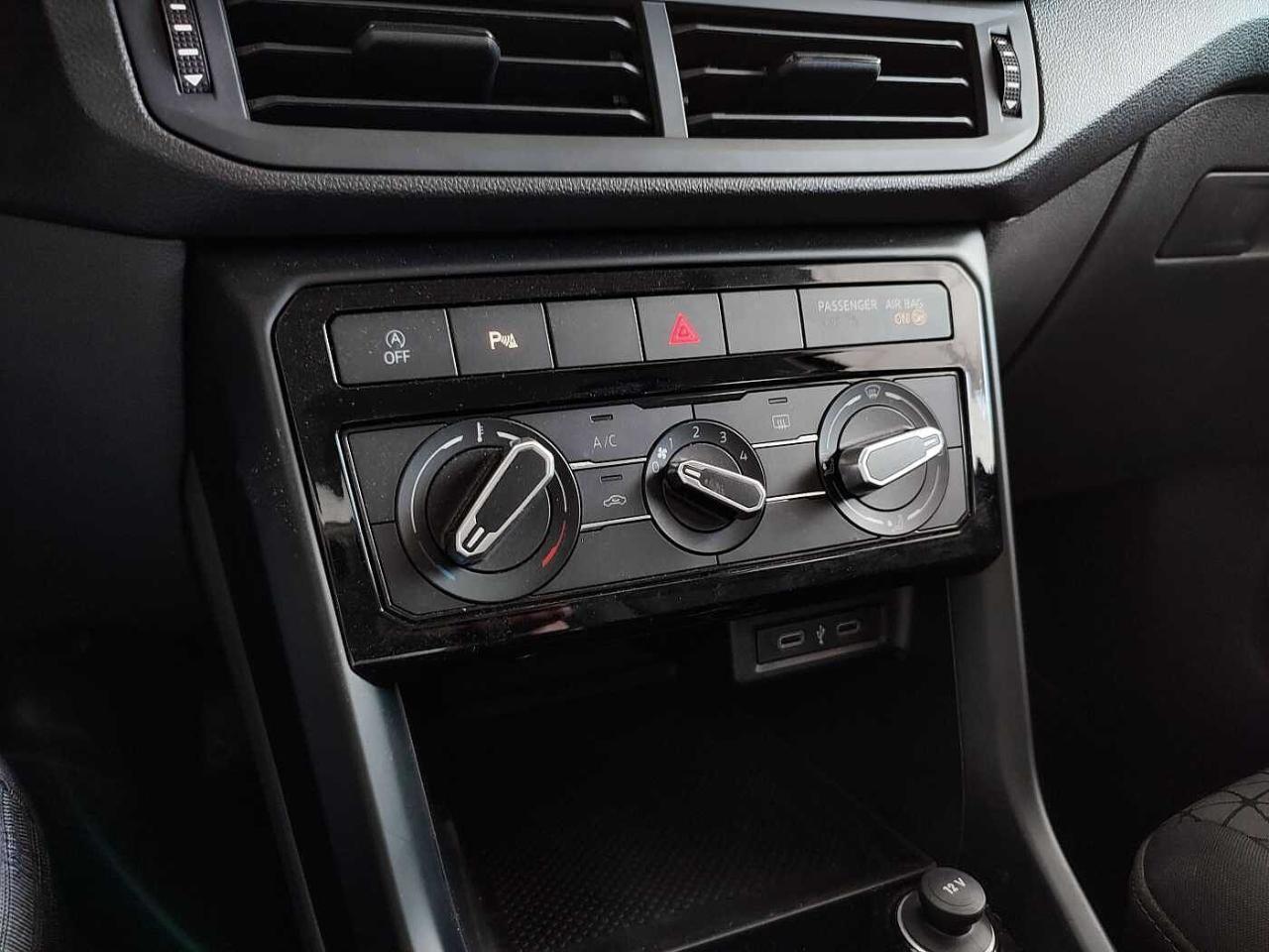 Volkswagen Volkswagen T-Cross usata 5