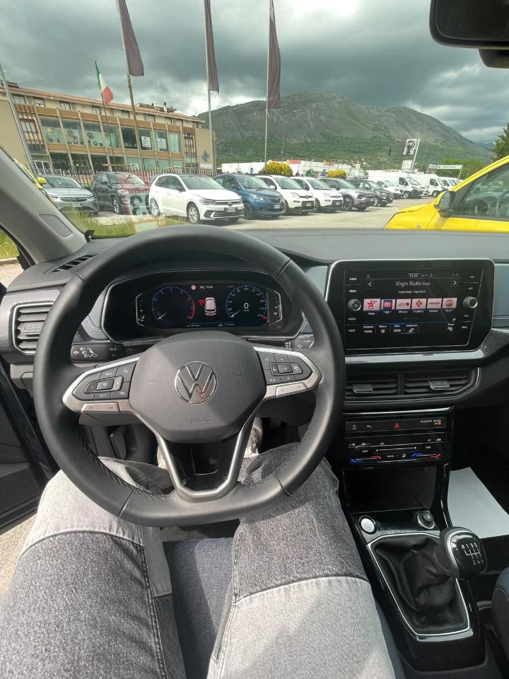 Volkswagen Volkswagen T-Cross usata 3