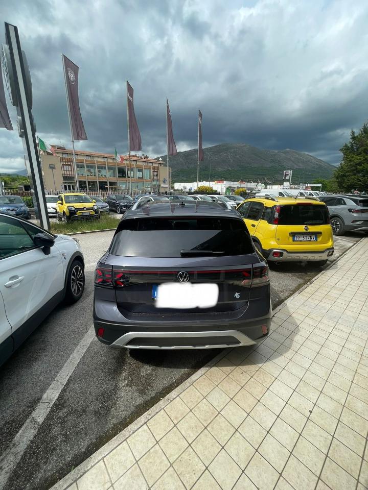 Volkswagen Volkswagen T-Cross usata 5