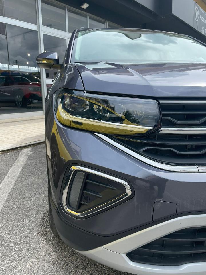 Volkswagen Volkswagen T-Cross usata 18