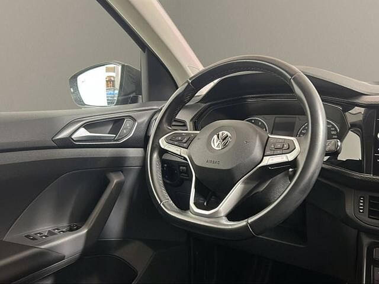 Volkswagen Volkswagen T-Cross usata 16