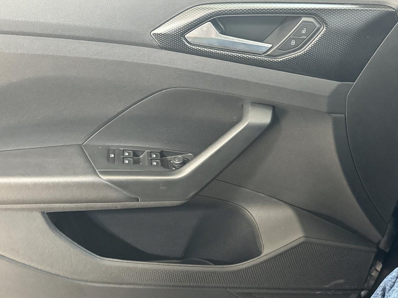 Volkswagen Volkswagen T-Cross usata 8