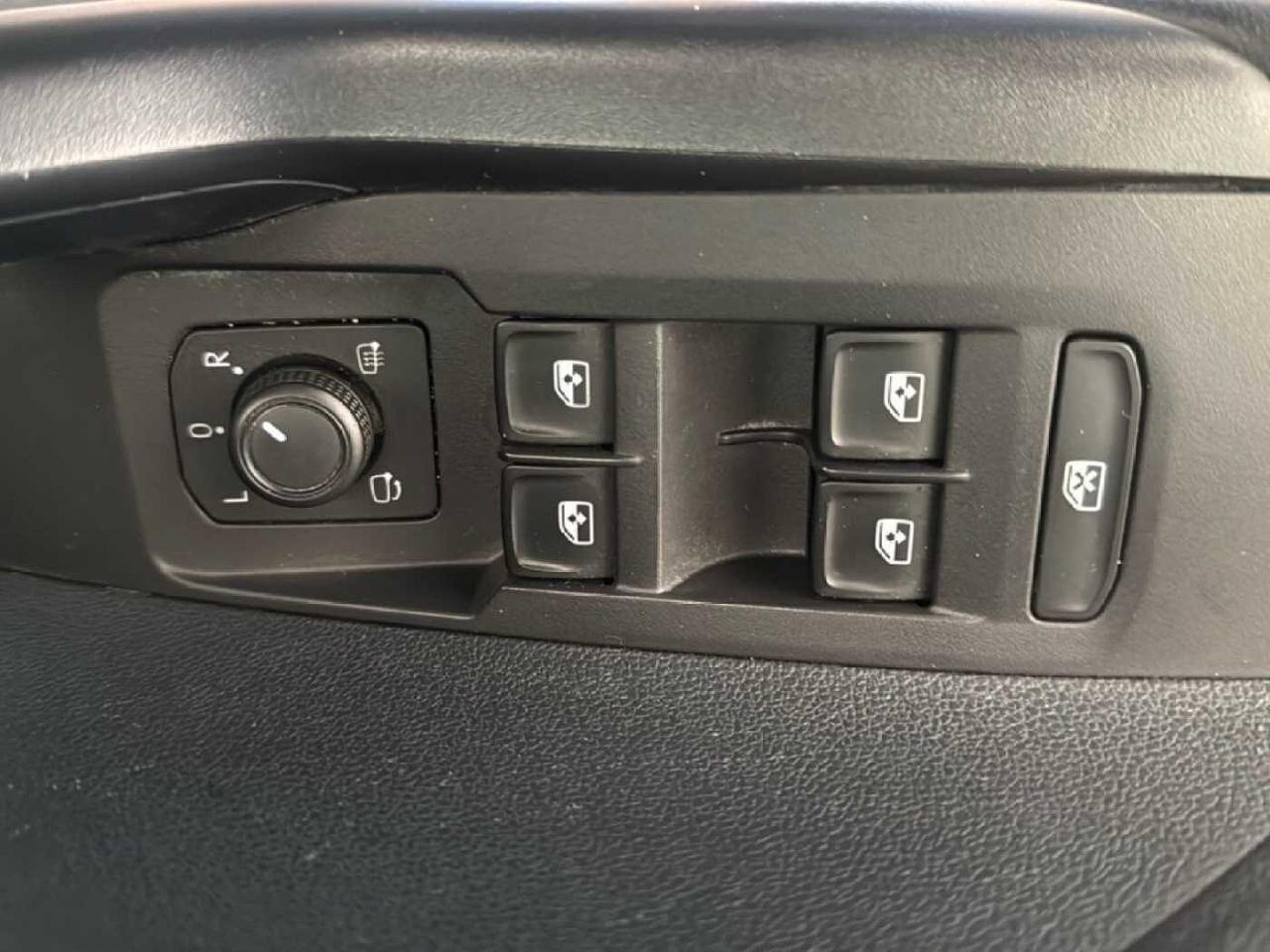 Volkswagen Volkswagen T-Cross usata, con GPS