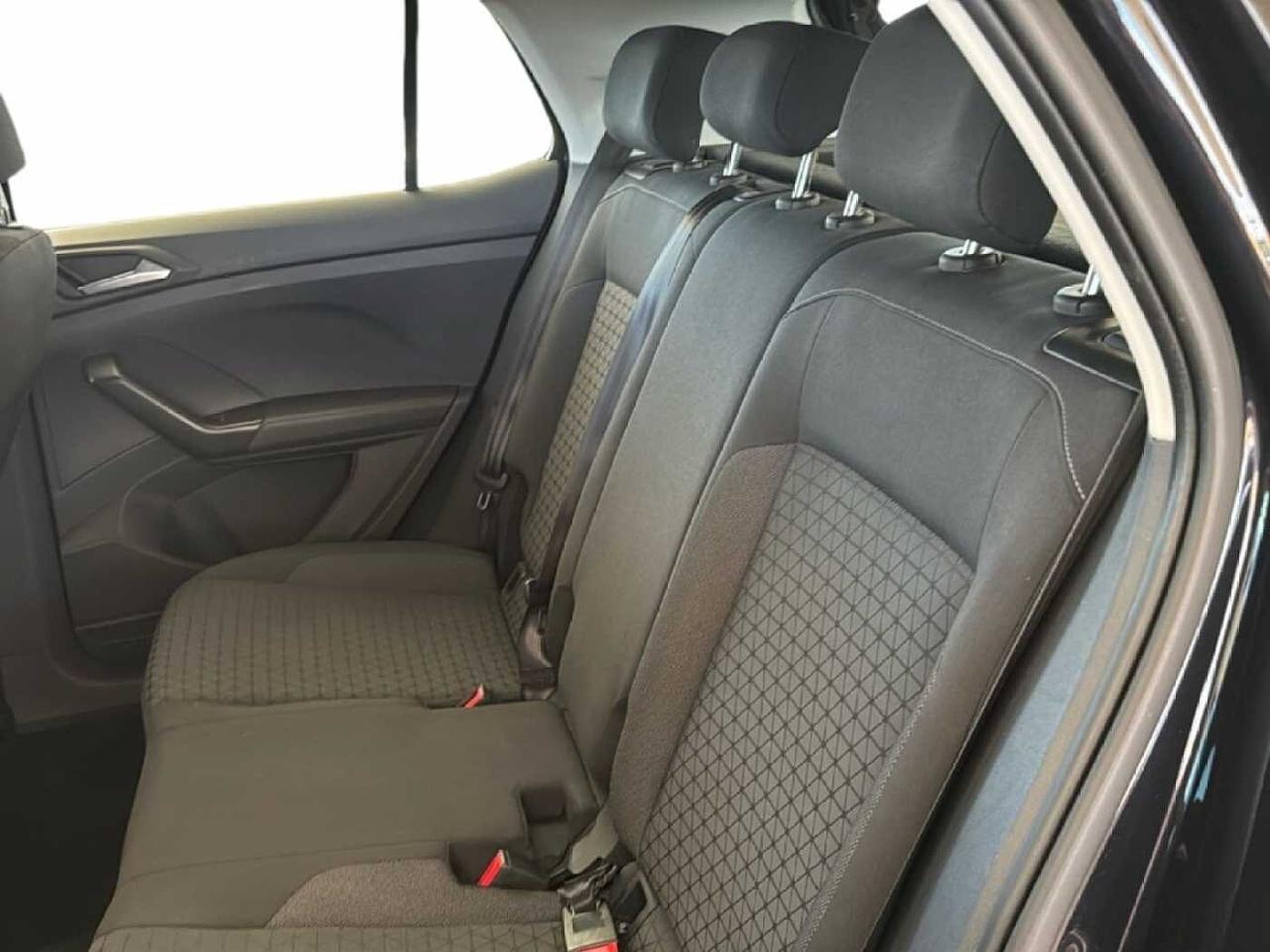 Volkswagen Volkswagen T-Cross usata 8