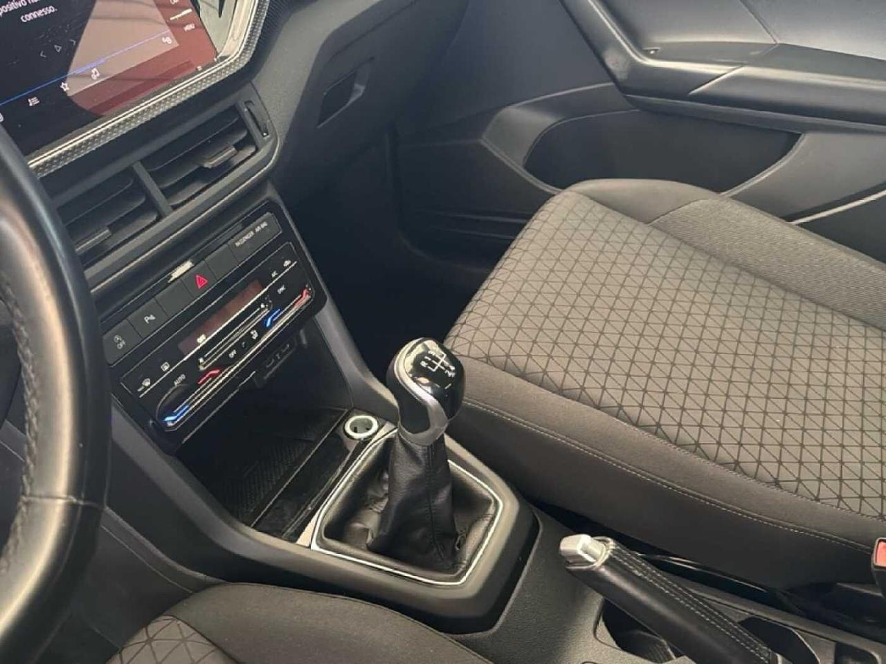 Volkswagen Volkswagen T-Cross usata 10